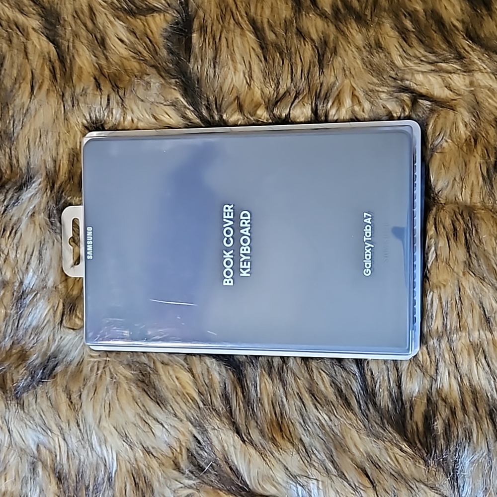 Samsung Galaxy Tab A7 Book Cover Keyboard. Never used.